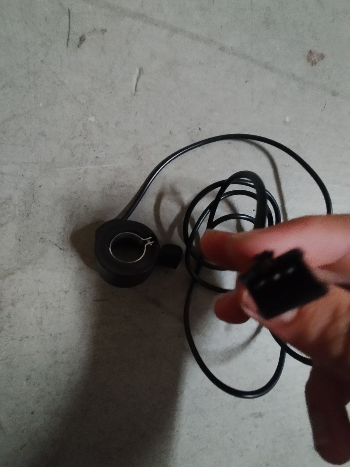3 Pin Thumb Throttle, photo 2 of 2