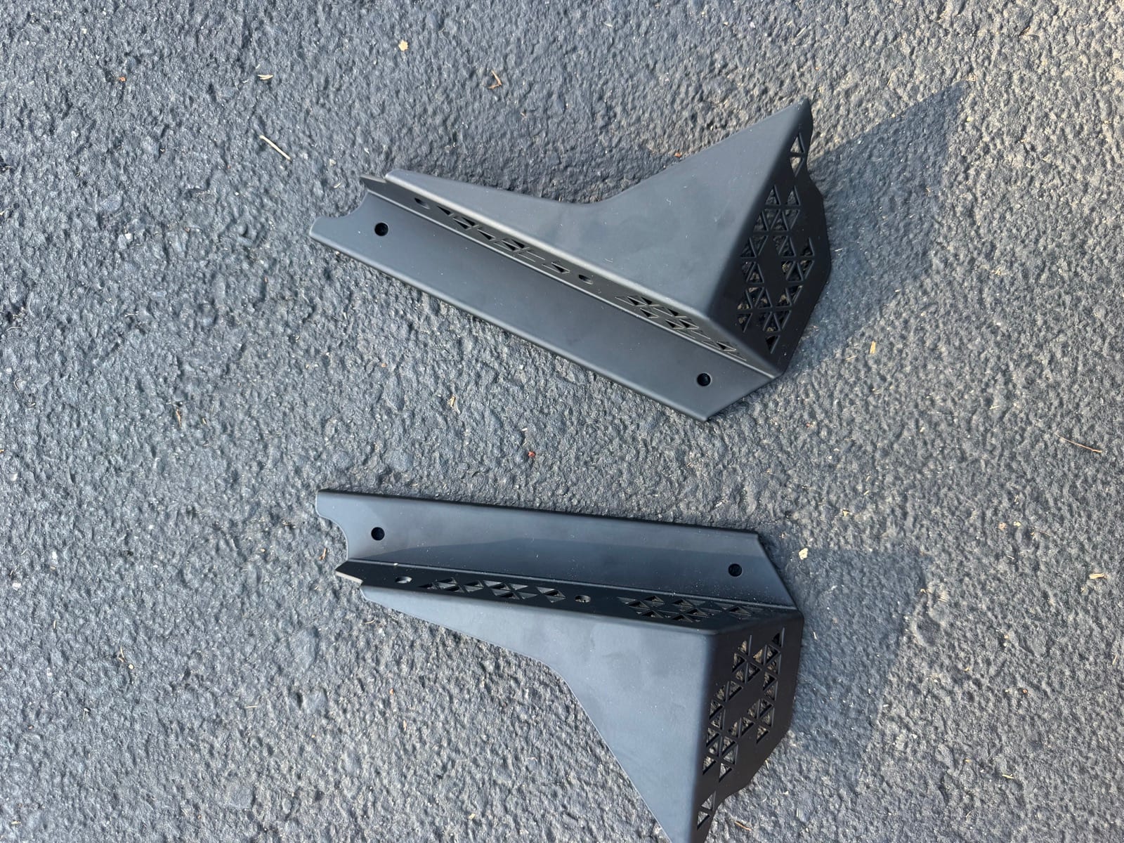 EBMX Shroud Mounts for Ultra Bee, photo 1 of 4