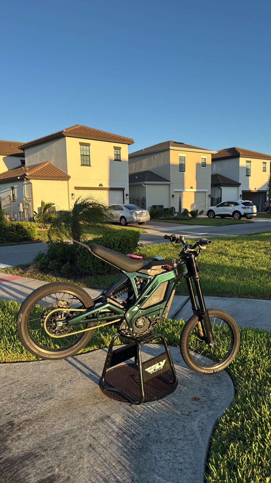 E Ride Pro Sr, photo 2 of 4