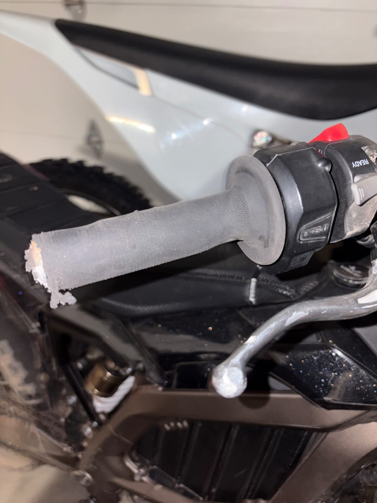 Ultra Bee Throttle, photo 3 of 3