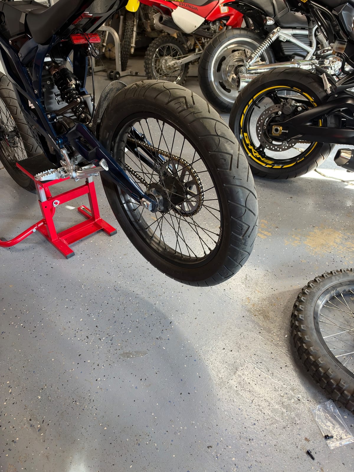 Surron super motos new, photo 3 of 3
