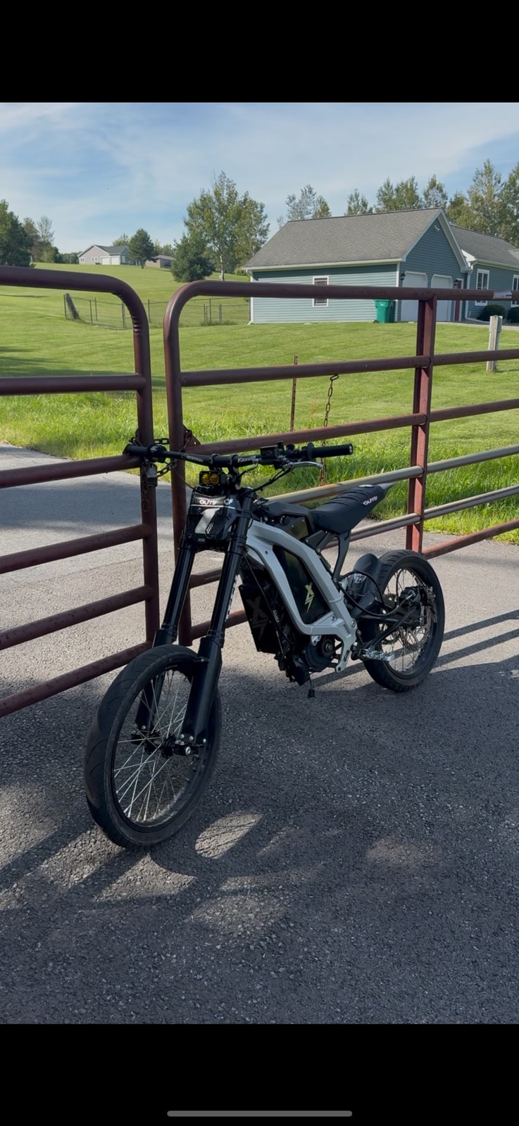 Front 17IN Supermoto, photo 2 of 3