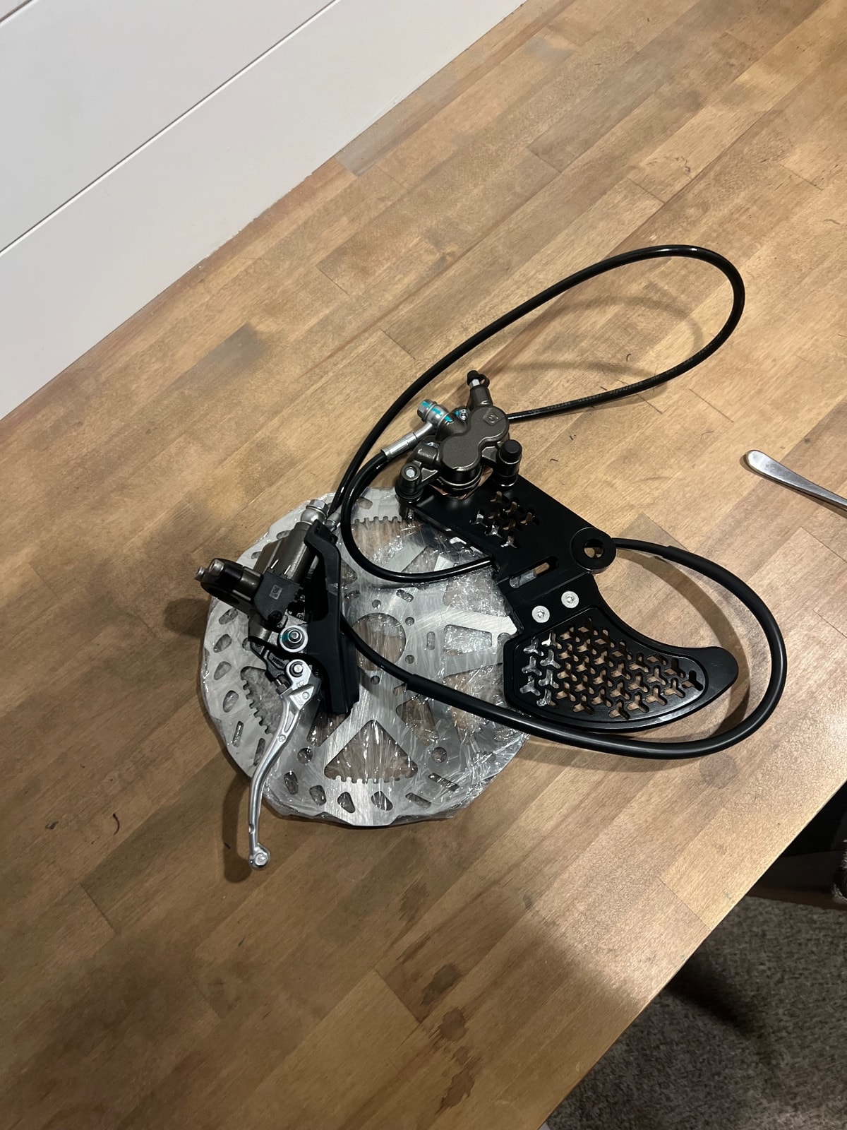Full Ultra Bee Brake Set For LBX And E RIDE