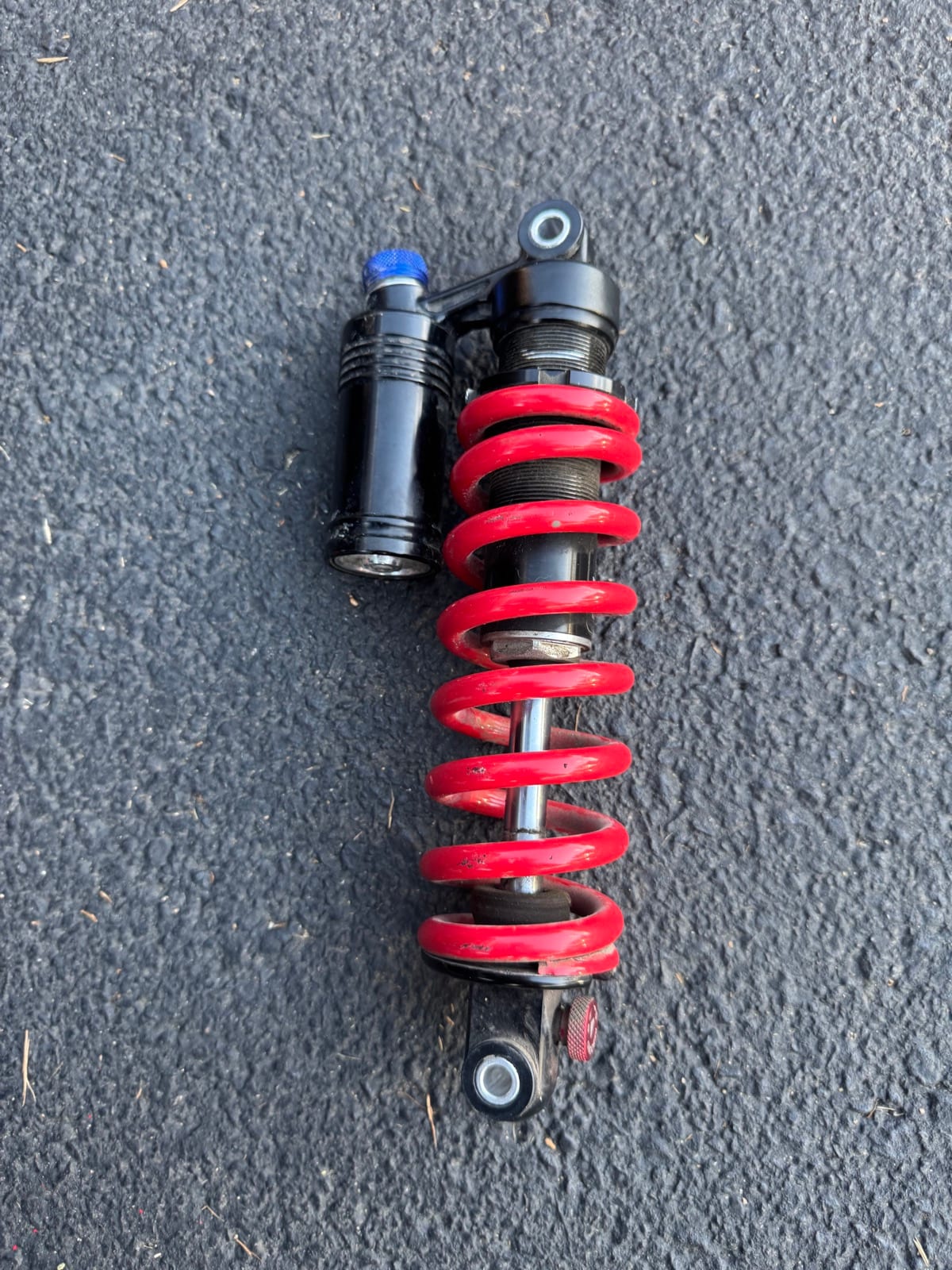 KKE Rear Shock, photo 1 of 3