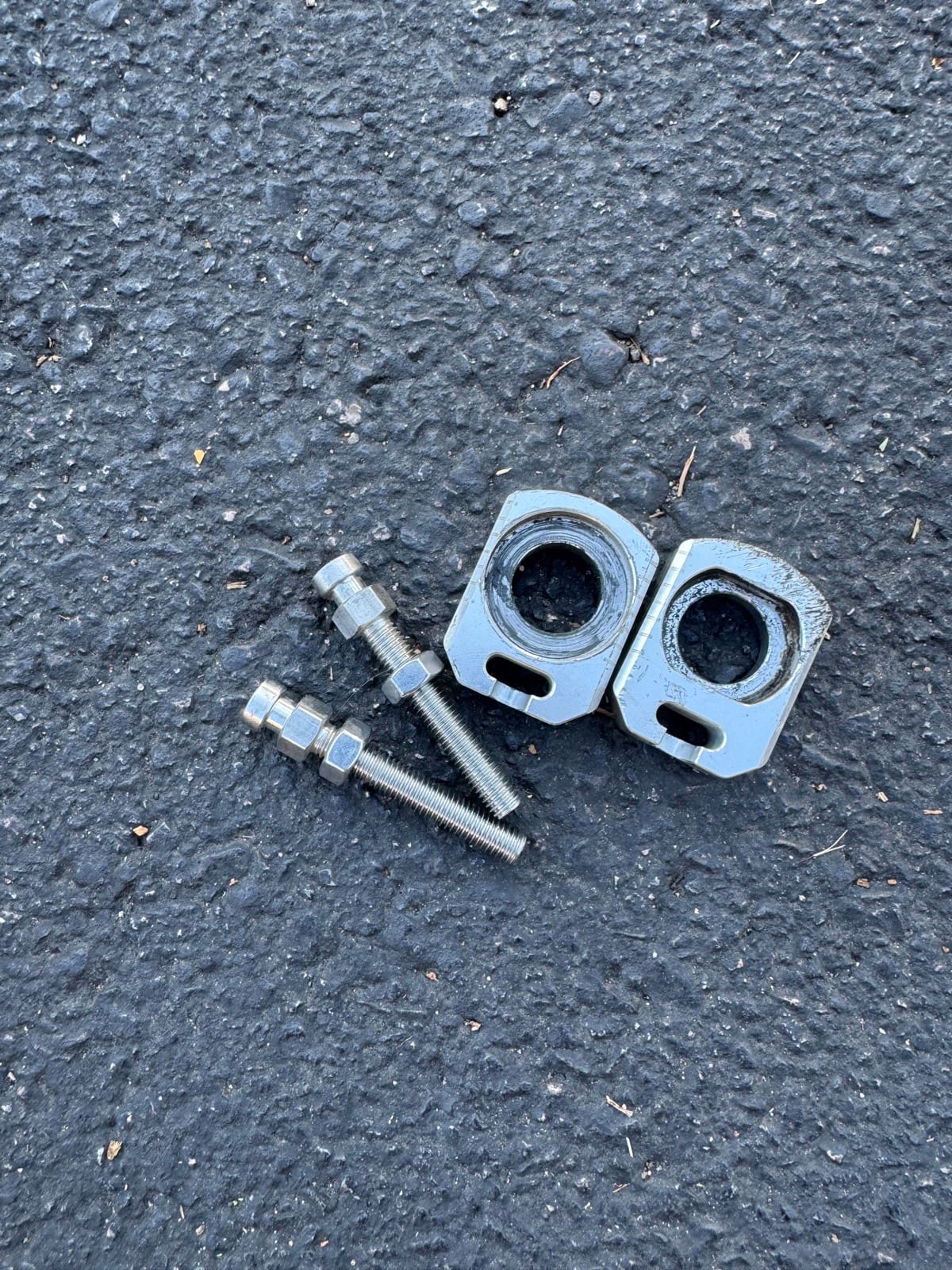 Silver Ultra Bee Axle Blocks, photo 1 of 4