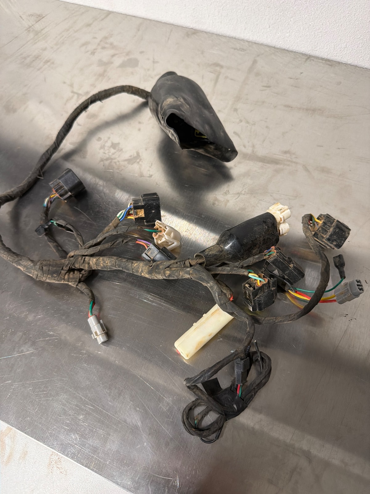 Stock Sur-Ron Lbx Wiring Harness With No Issues