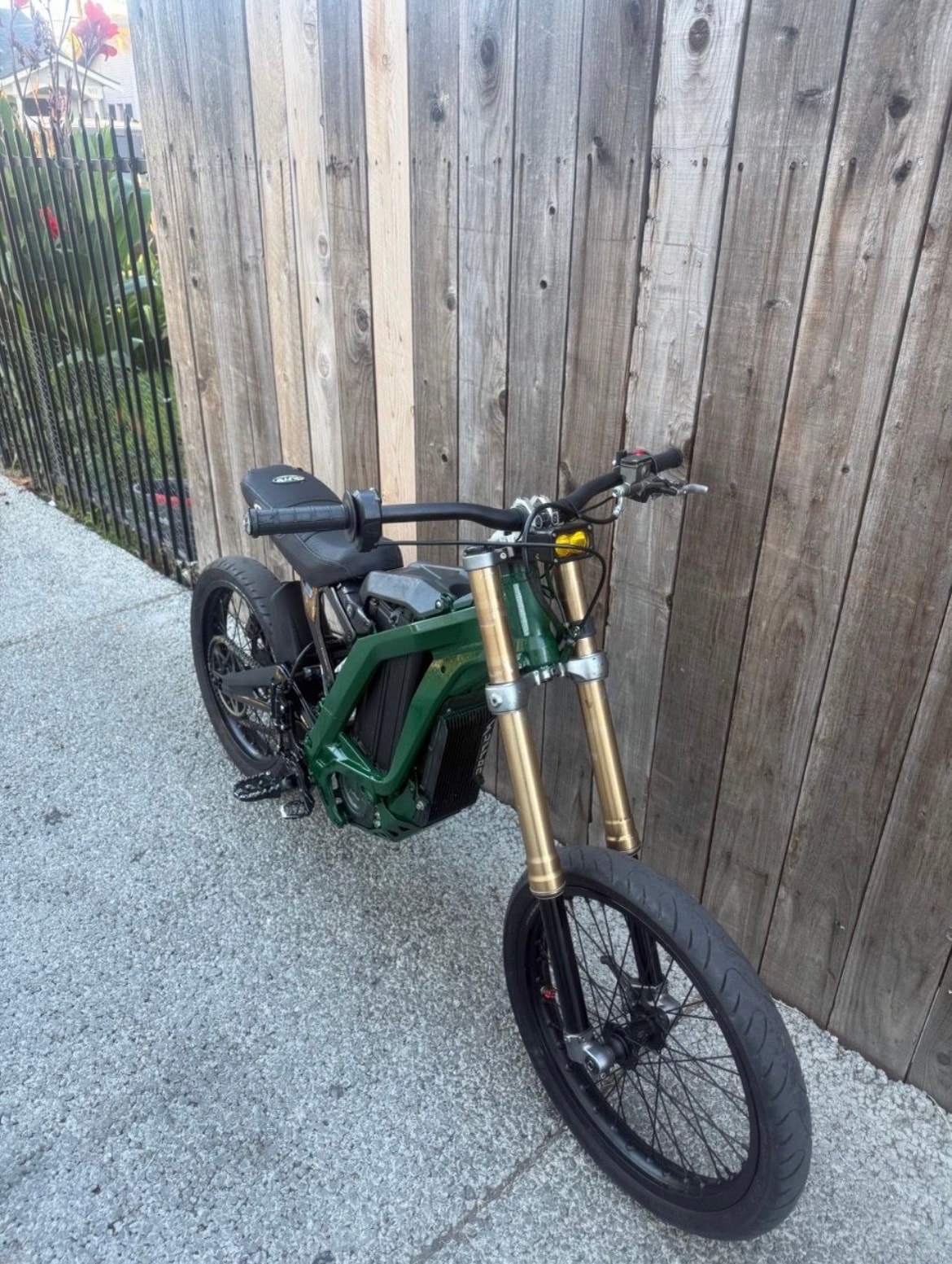 2025 Sur-Ron Lbx, photo 2 of 4