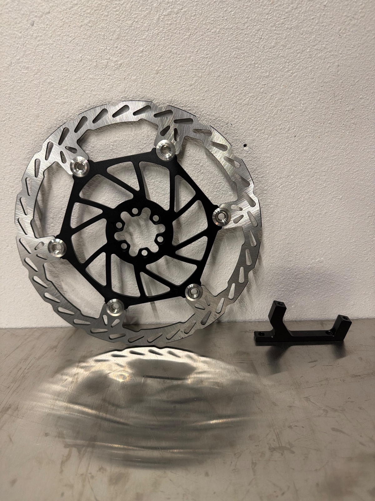 Brand New 250mm Front Rotor And Adapter For Sur-Ron Lbx, photo 1 of 4