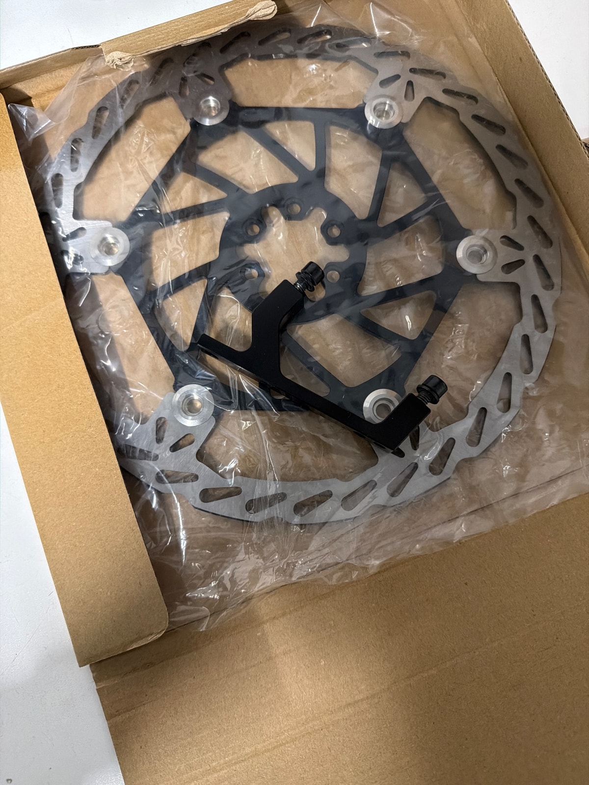 Brand New 250mm Front Rotor And Adapter For Sur-Ron Lbx, photo 4 of 4