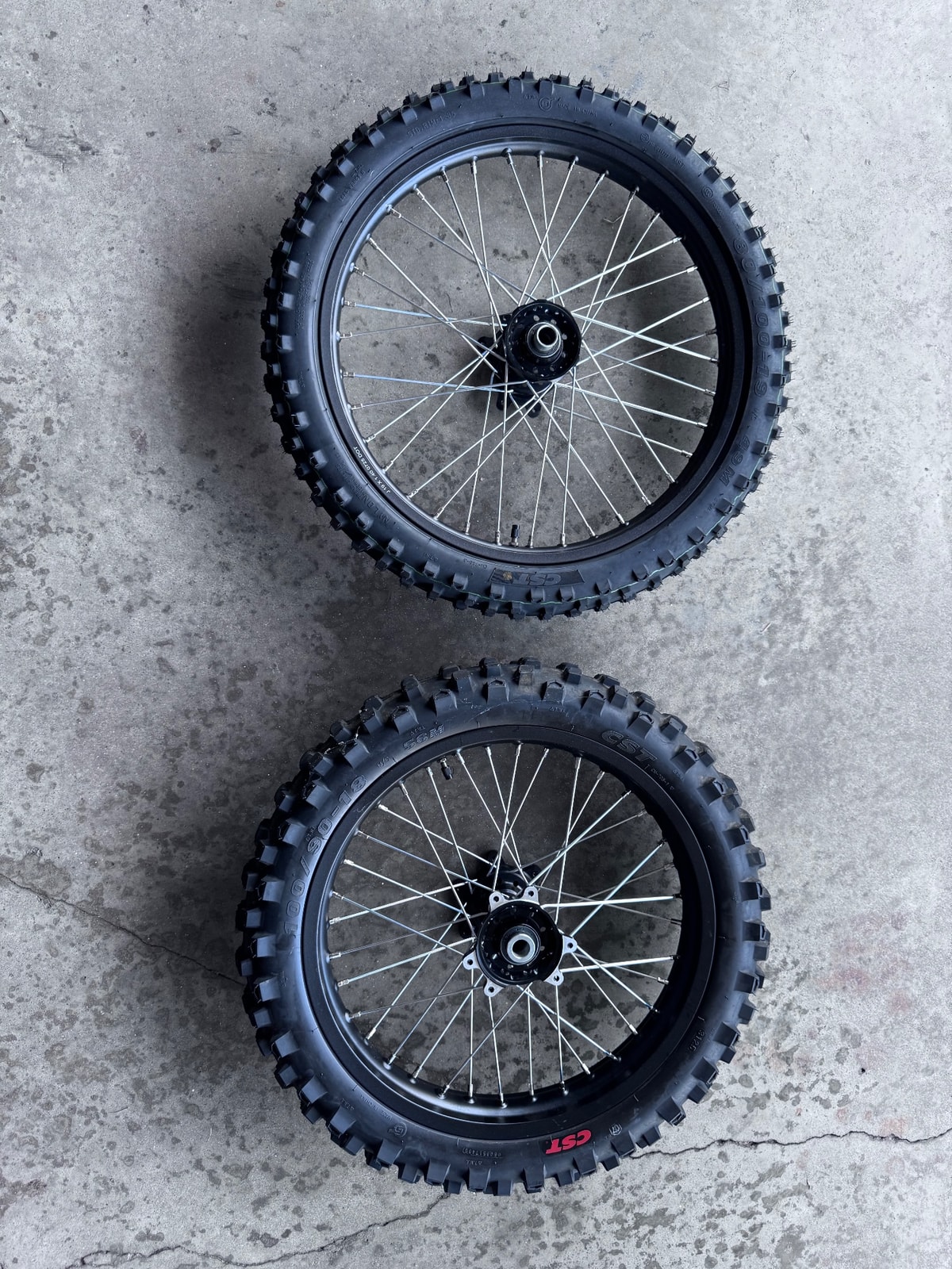 Ultra Bee Wheels And Tires, photo 2 of 4