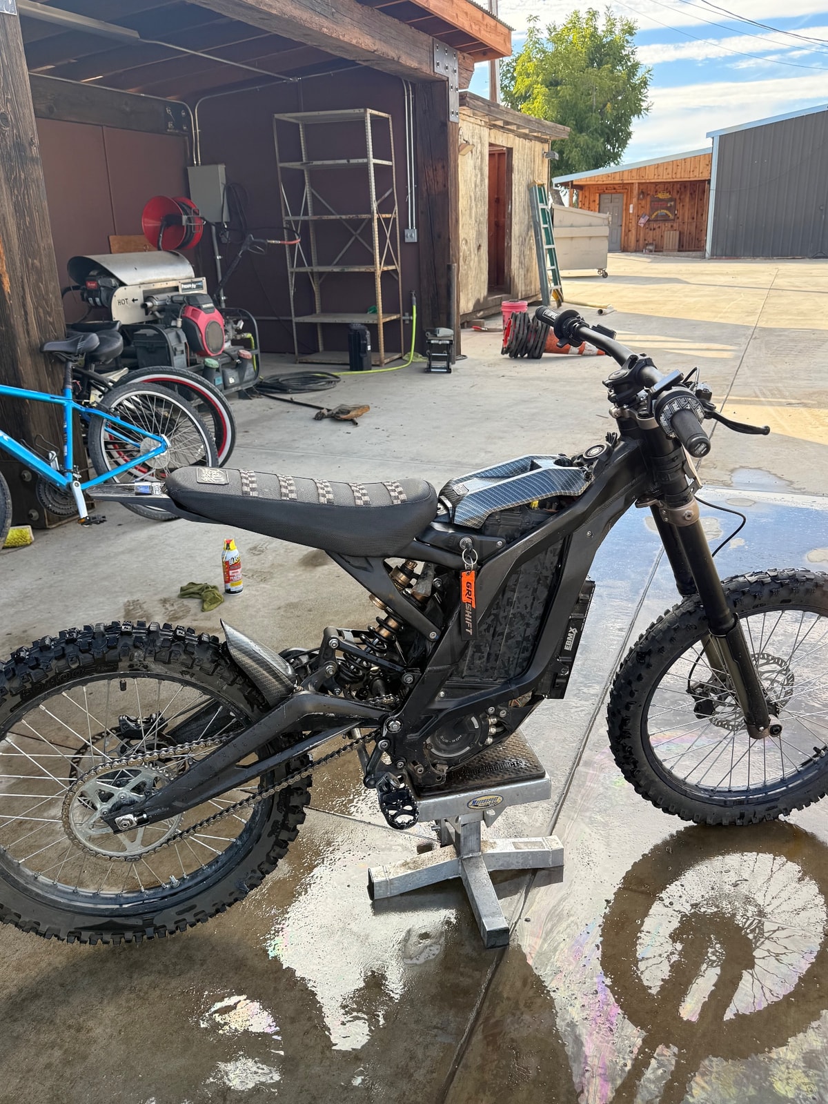2023 Sur-Ron Lbx With A EBMX 9000 V3 Controll With 100 Miles, photo 1 of 7