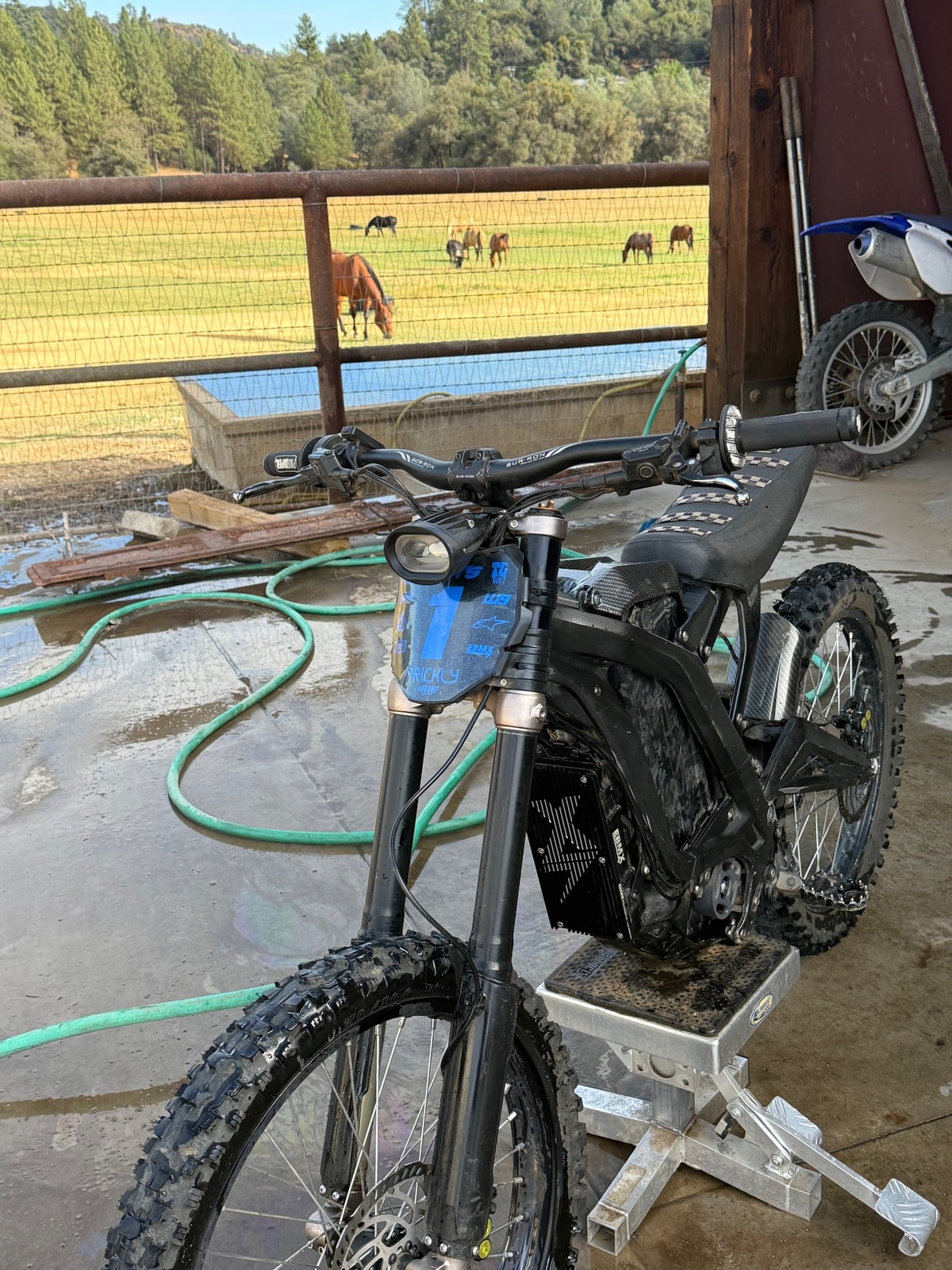 2023 Sur-Ron Lbx With A EBMX 9000 V3 Controll With 100 Miles, photo 6 of 7