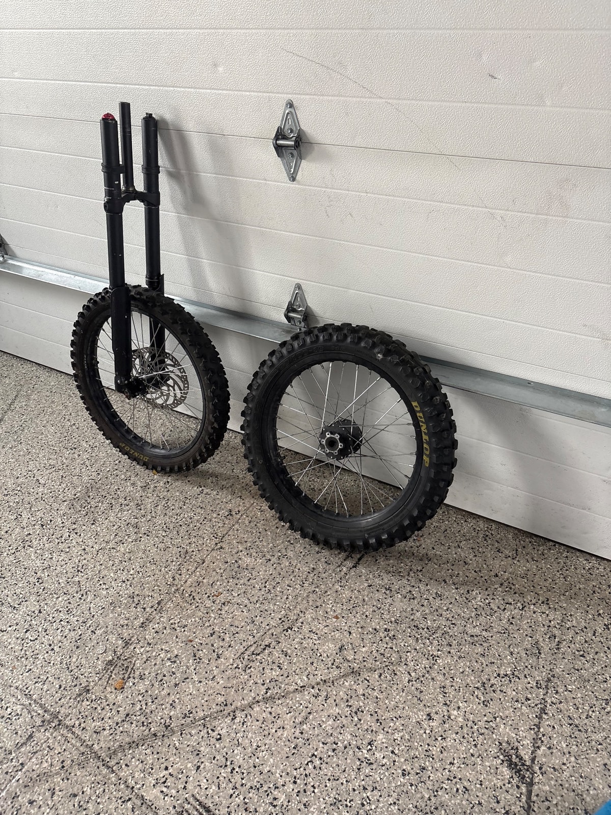 Sur-Ron Dirt Dunlop Tire (FORKS NOT INCLUDED), photo 1 of 5