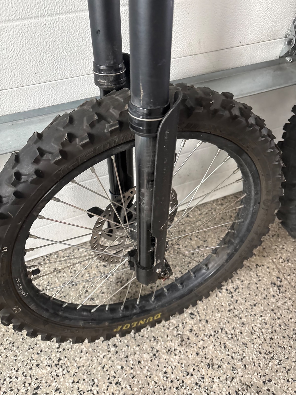Sur-Ron Dirt Dunlop Tire (FORKS NOT INCLUDED), photo 3 of 5