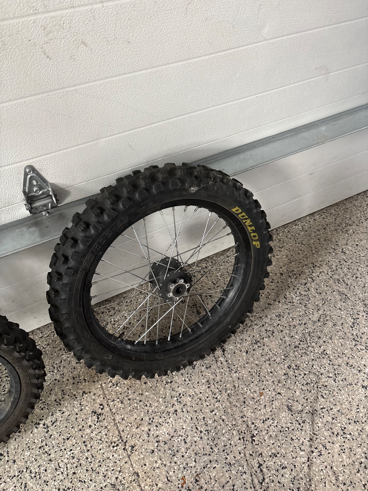 Sur-Ron Dirt Dunlop Tire (FORKS NOT INCLUDED), photo 4 of 5