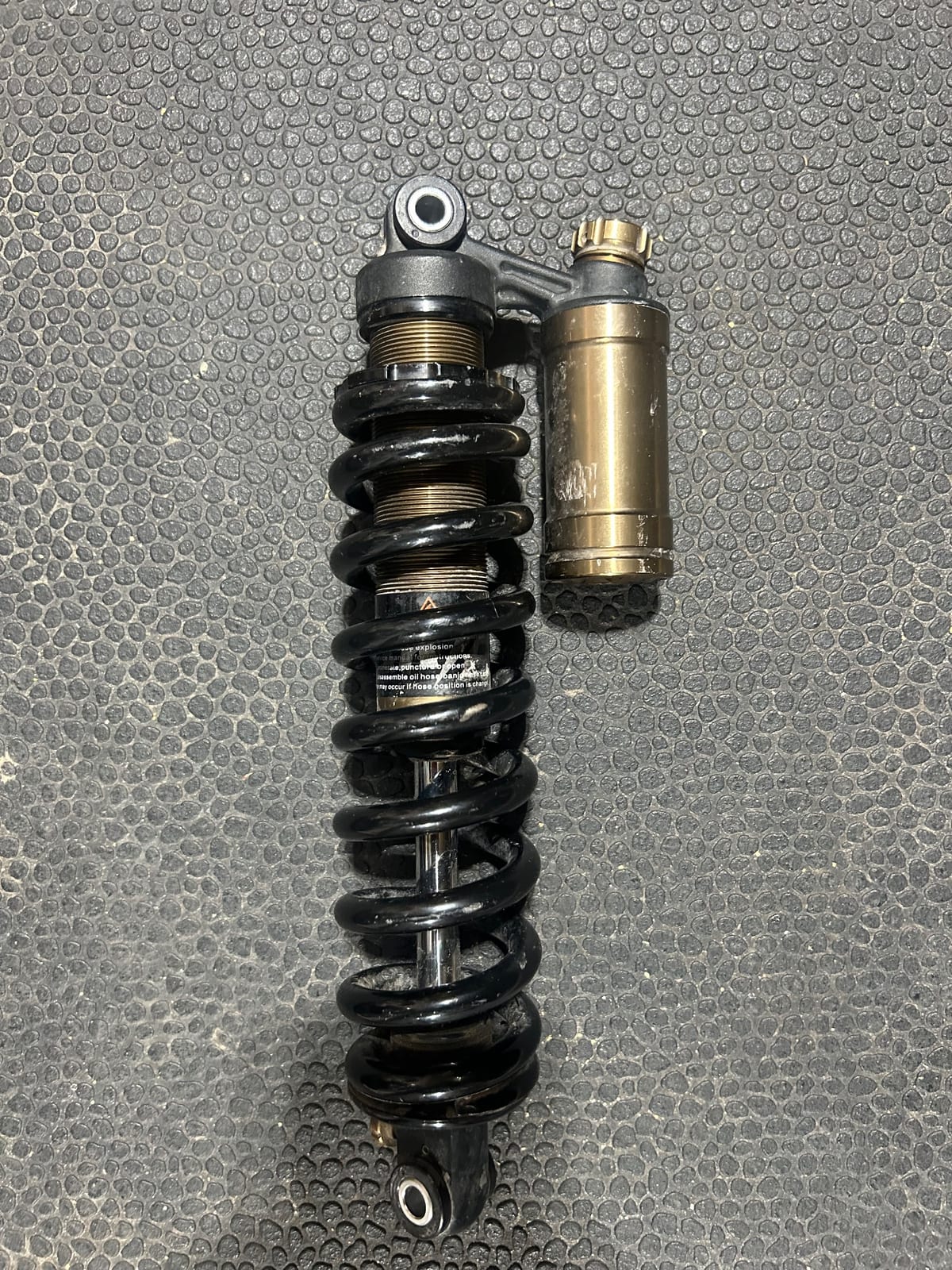 2024 Sur-Ron Lbx Rear Shock, photo 1 of 3