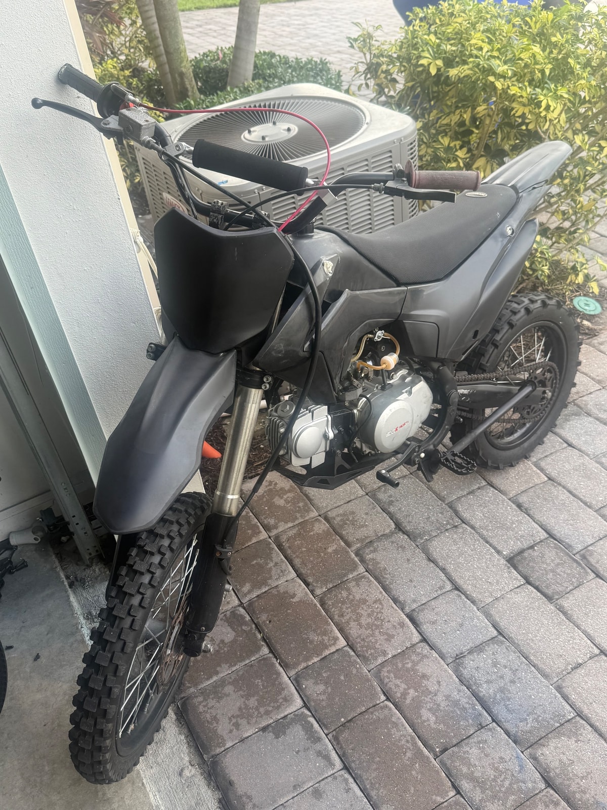 Dirt Bike 125CC, photo 1 of 7