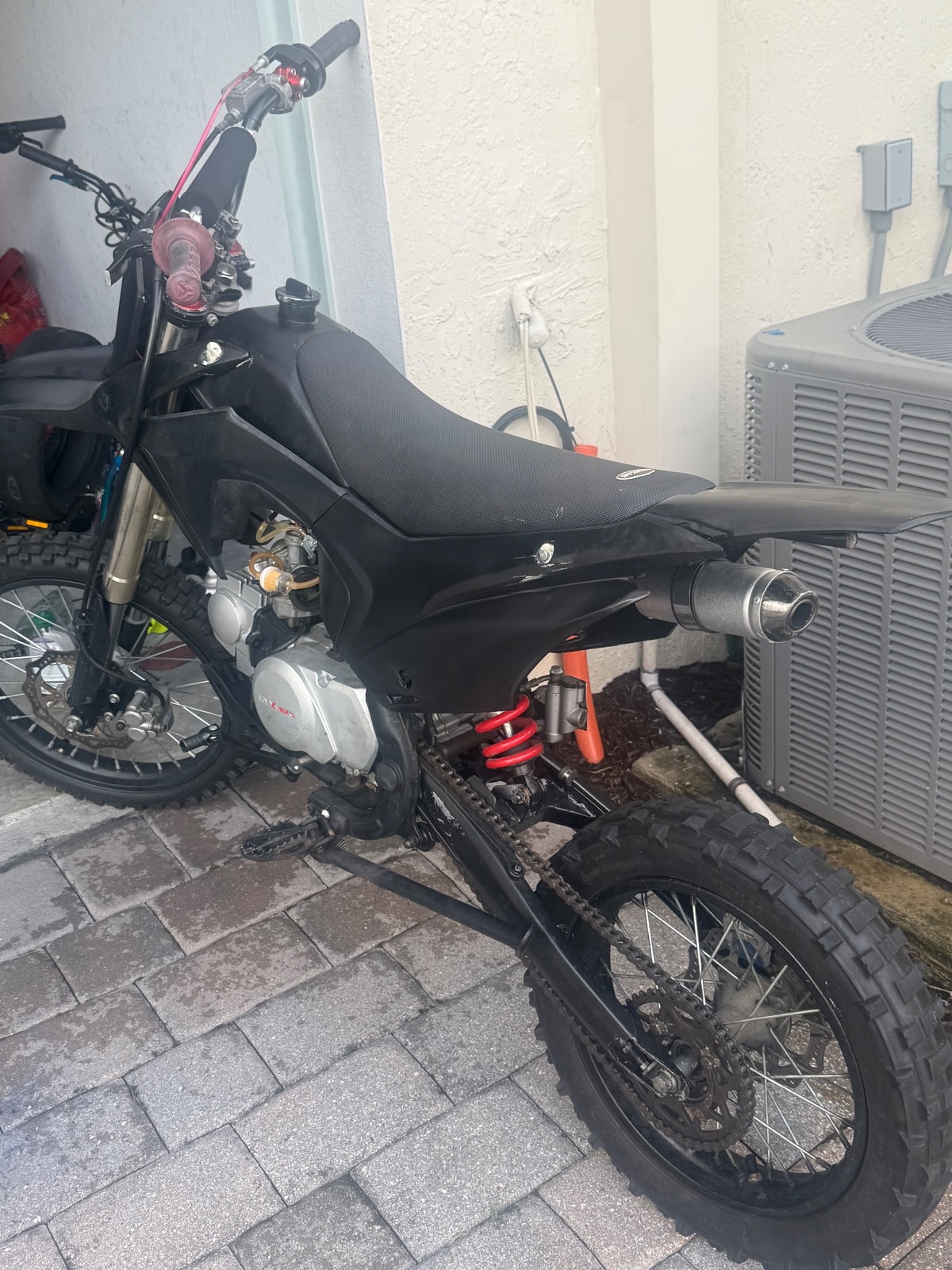 Dirt Bike 125CC, photo 2 of 7