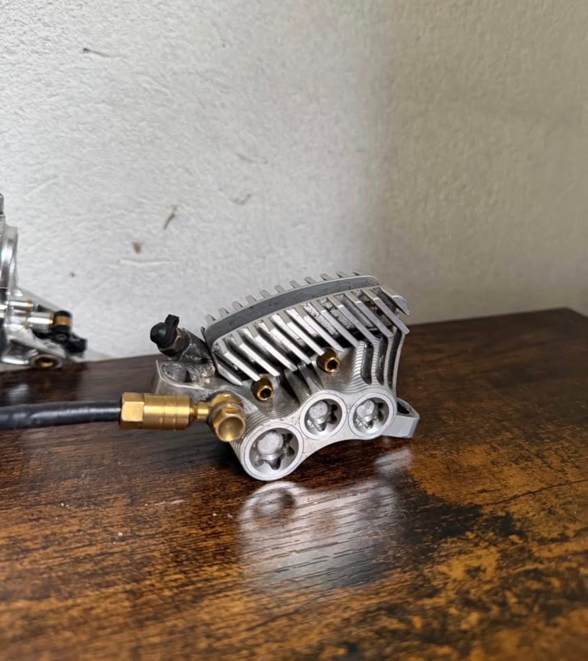 Dnis V6 Front Brakes, 6 Pistons Chrome, photo 2 of 3