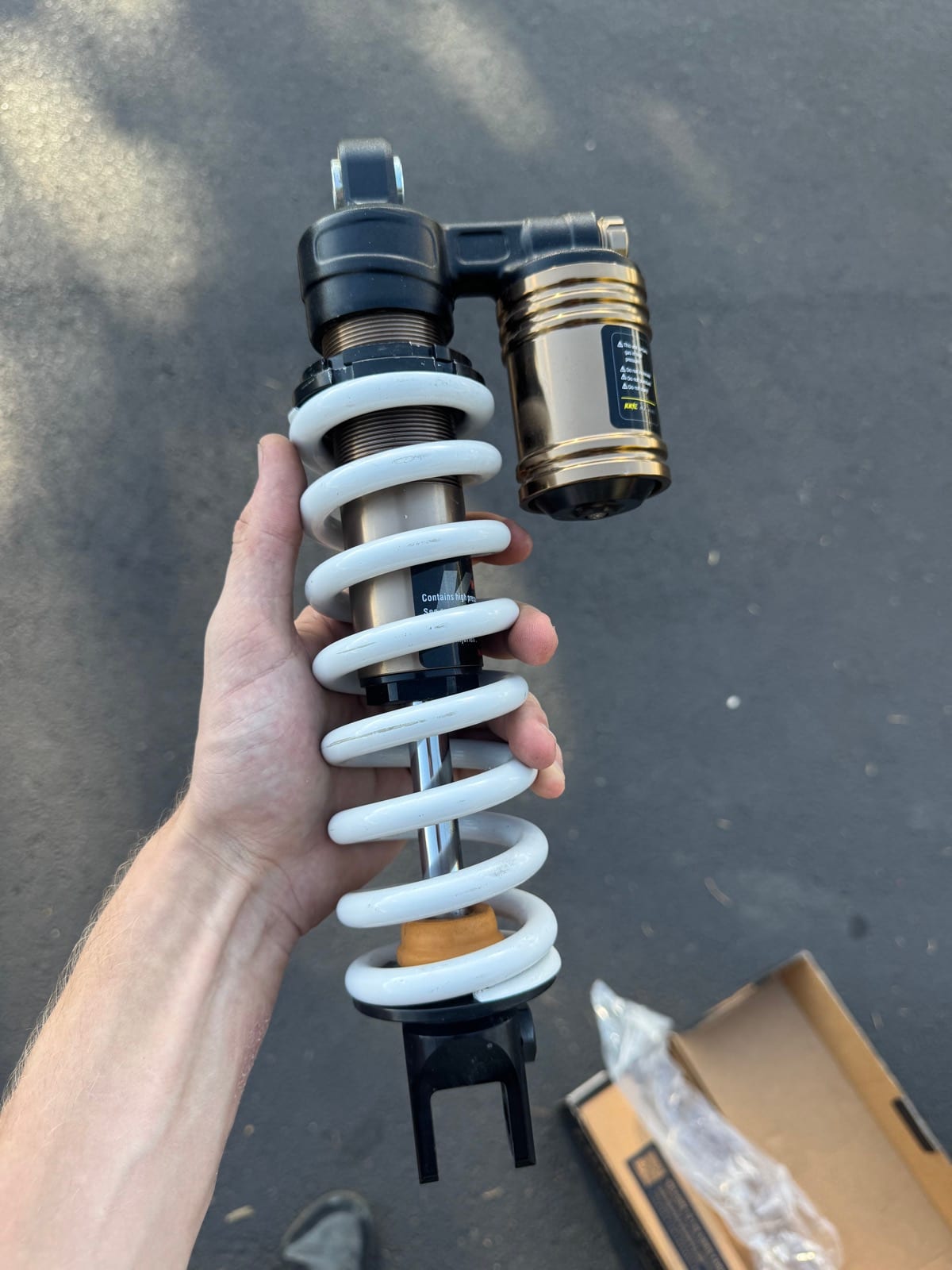 Ultra Bee Rear Shock, photo 5 of 6
