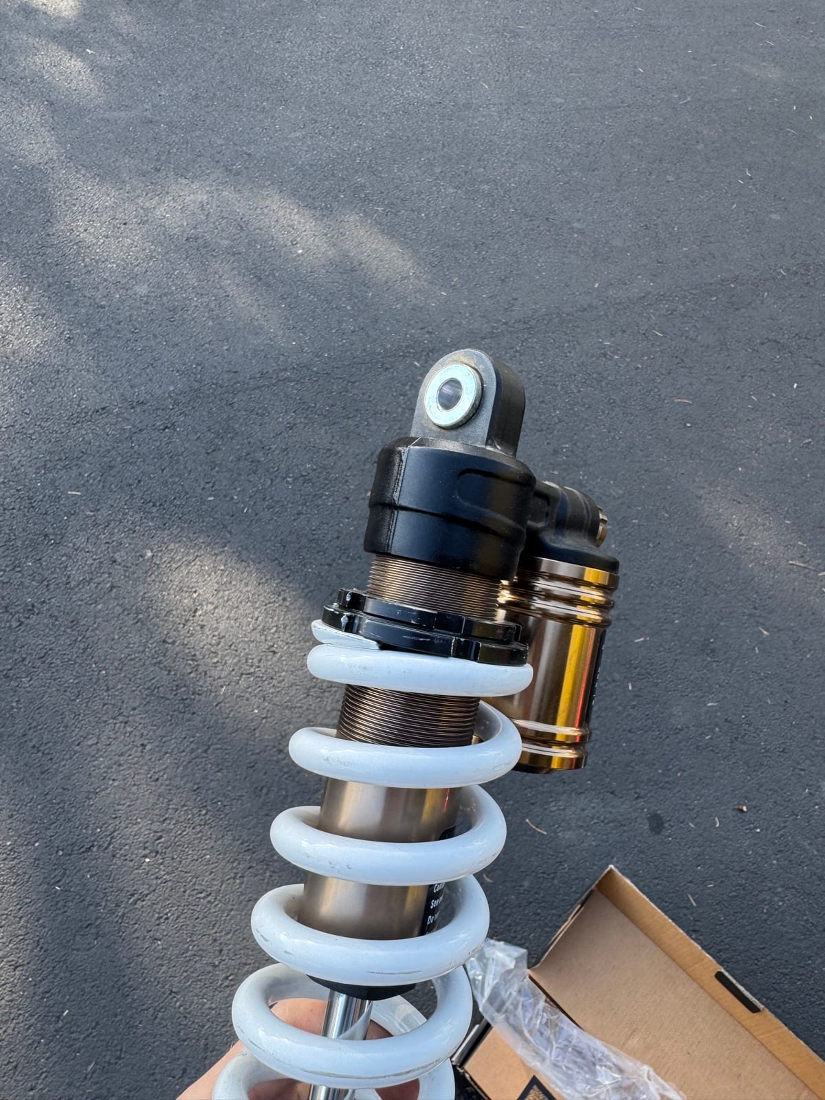 Ultra Bee Rear Shock, photo 3 of 6