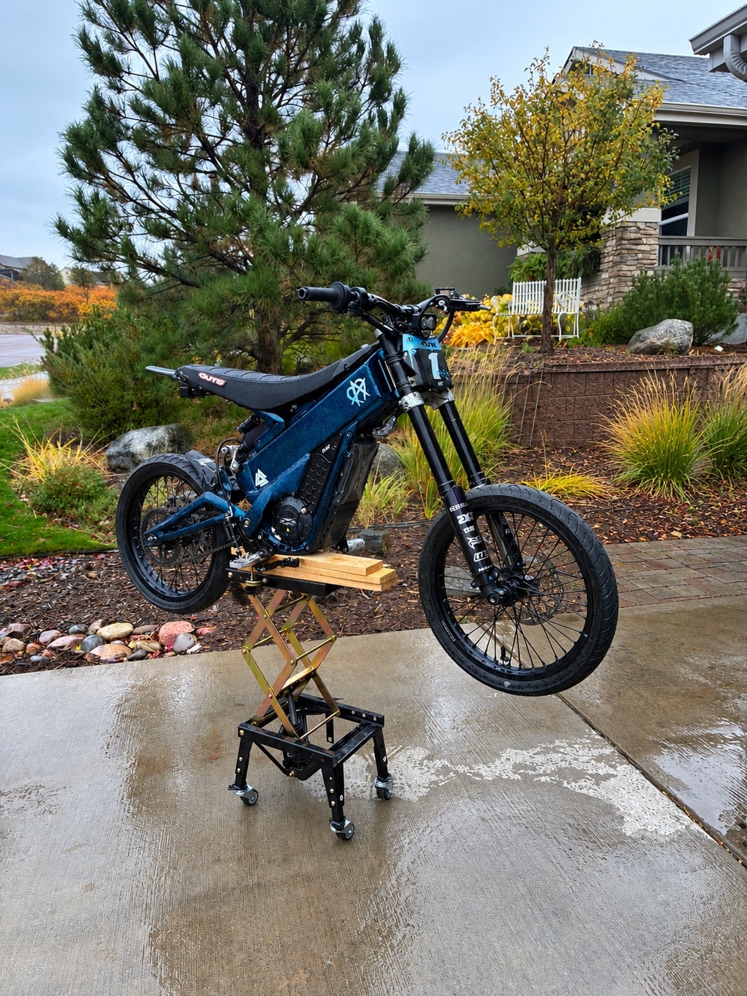 Talaria Xxx Pro, photo 1 of 6